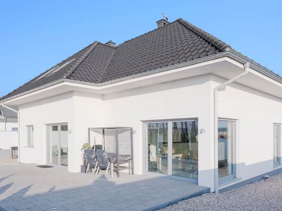 Ein Einfamilienhaus mit Terrasse - Immobilie kaufen