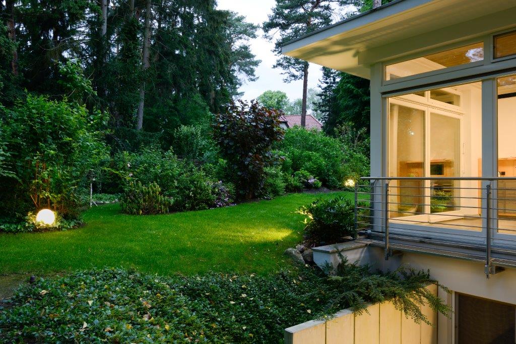 Freimu-┬¬+┬¼ller au+a╠â├åen-06-HiRes